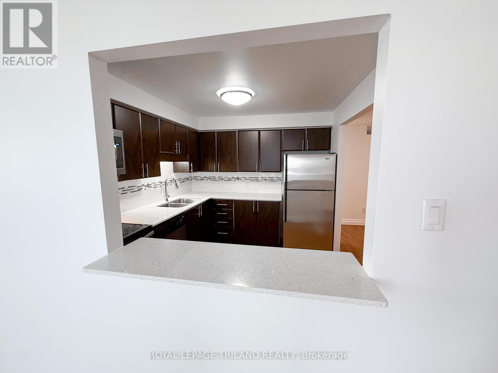 












608 - 675 RICHMOND STREET

,
London East (East F),




Ontario
N6A5X4


