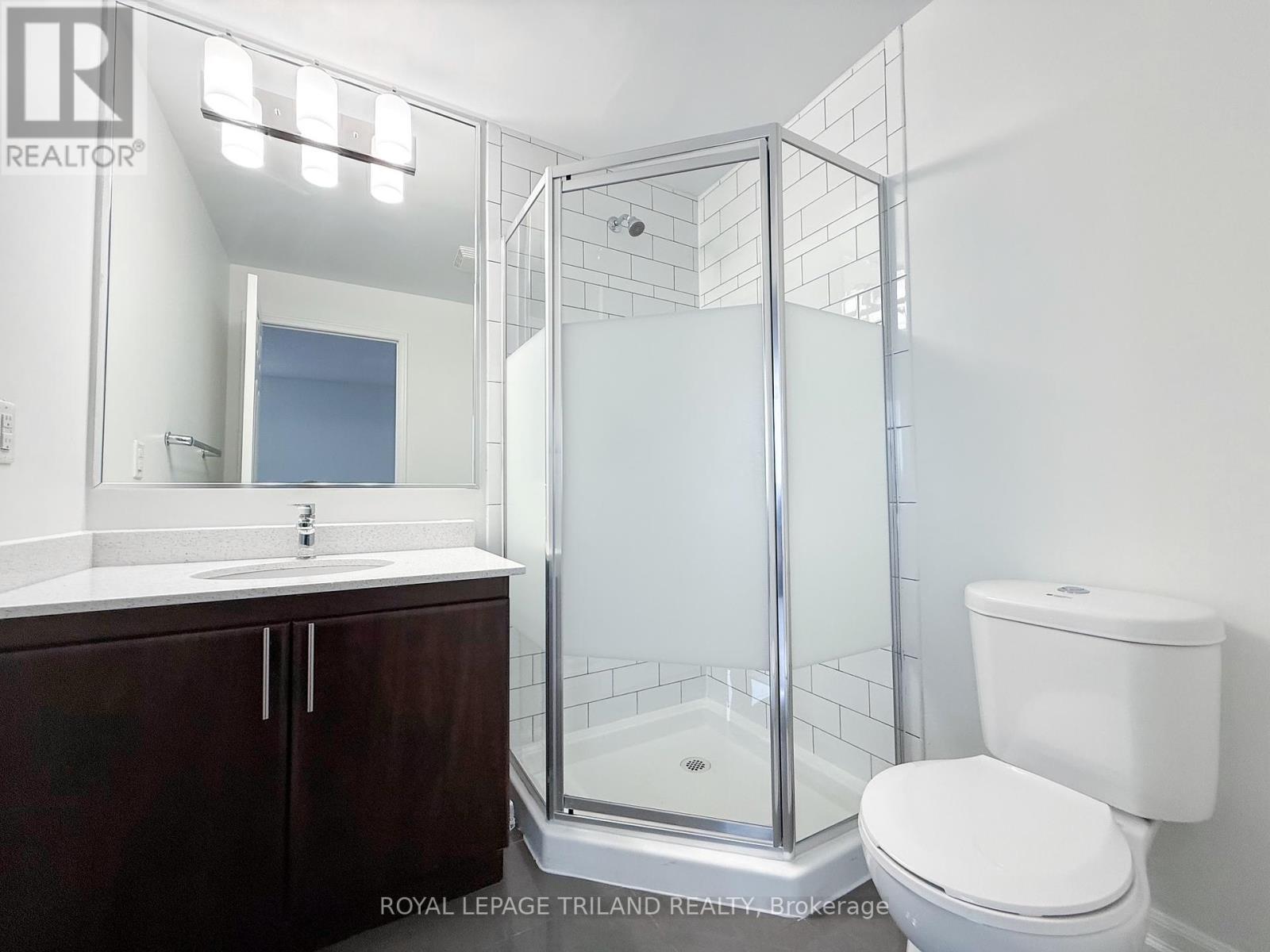 












608 - 675 RICHMOND STREET

,
London East (East F),




Ontario
N6A5X4


