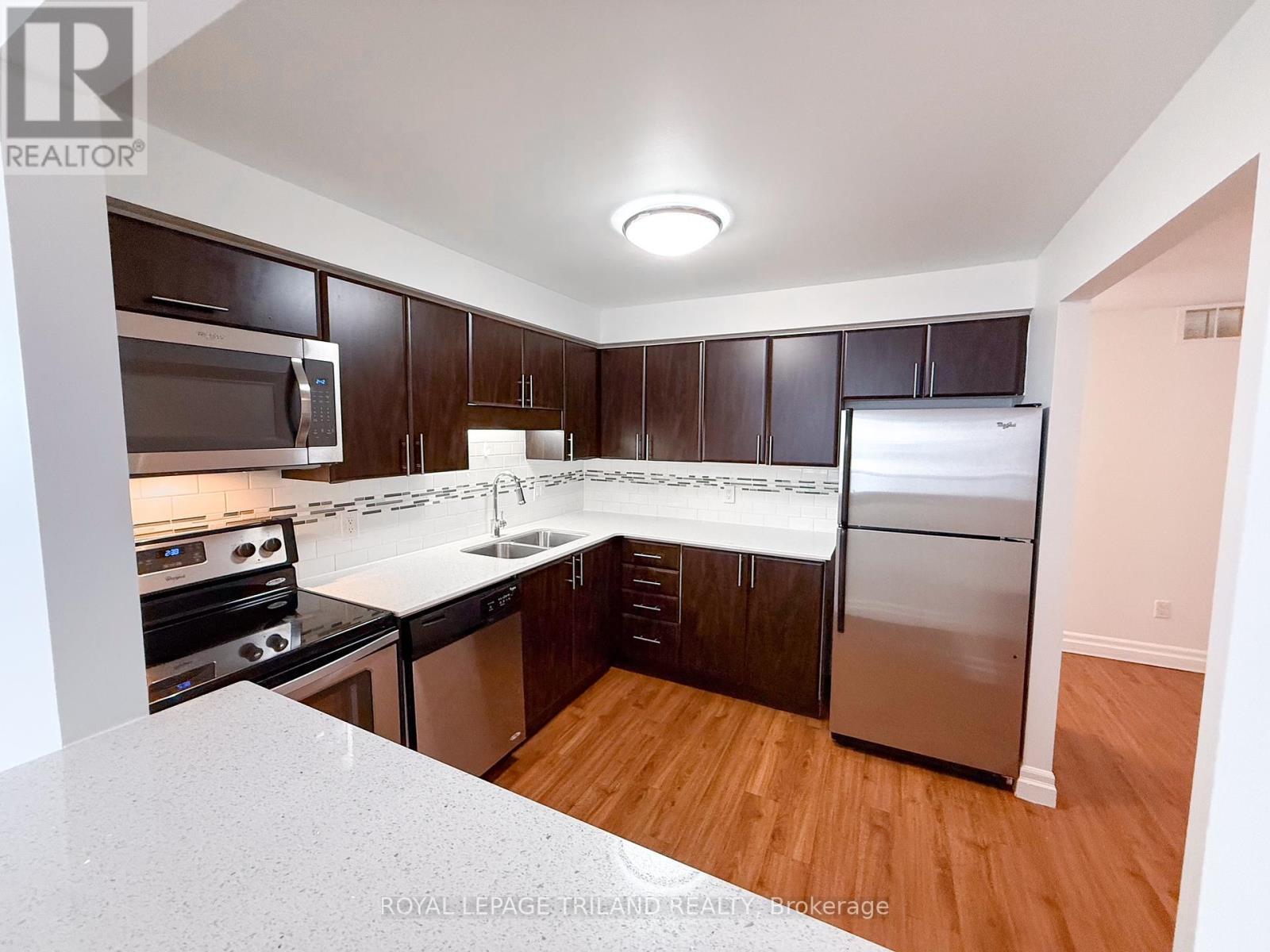 












608 - 675 RICHMOND STREET

,
London East (East F),




Ontario
N6A5X4


