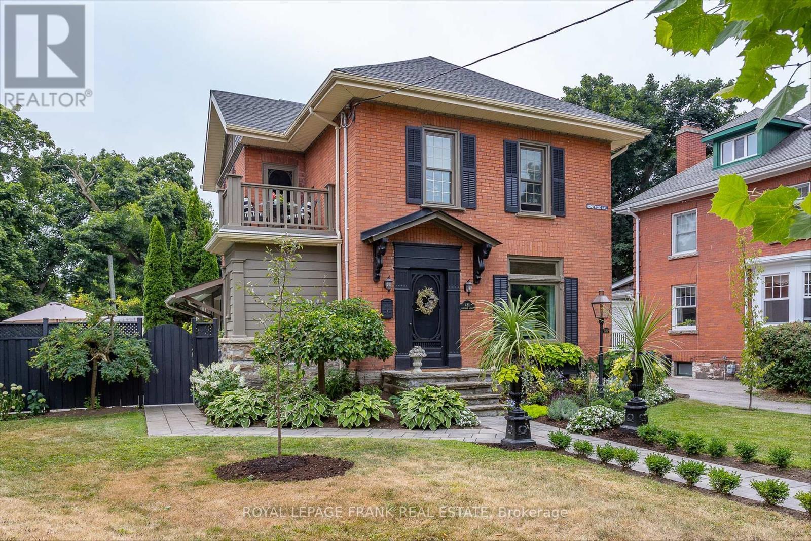 












481 HOMEWOOD AVENUE

,
Peterborough Central (Old West End),




Ontario
K9H2N2

