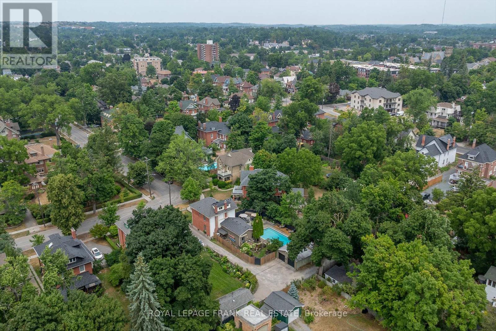 












481 HOMEWOOD AVENUE

,
Peterborough Central (Old West End),




Ontario
K9H2N2

