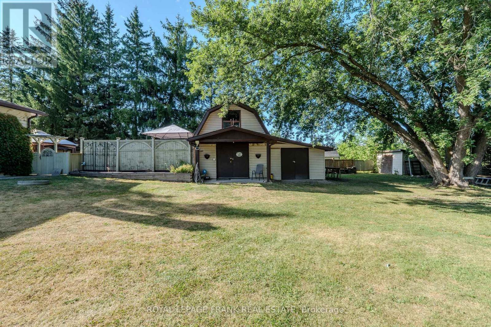 












2304 OLD NORWOOD ROAD

,
Otonabee-South Monaghan,




Ontario
K9J0G6

