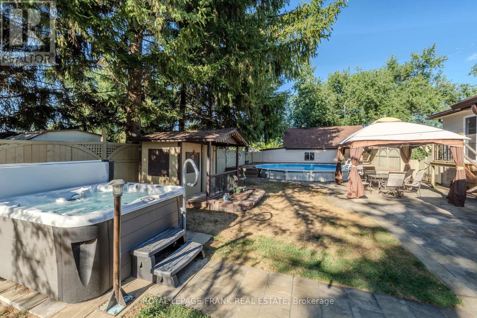 












2304 OLD NORWOOD ROAD

,
Otonabee-South Monaghan,




Ontario
K9J0G6

