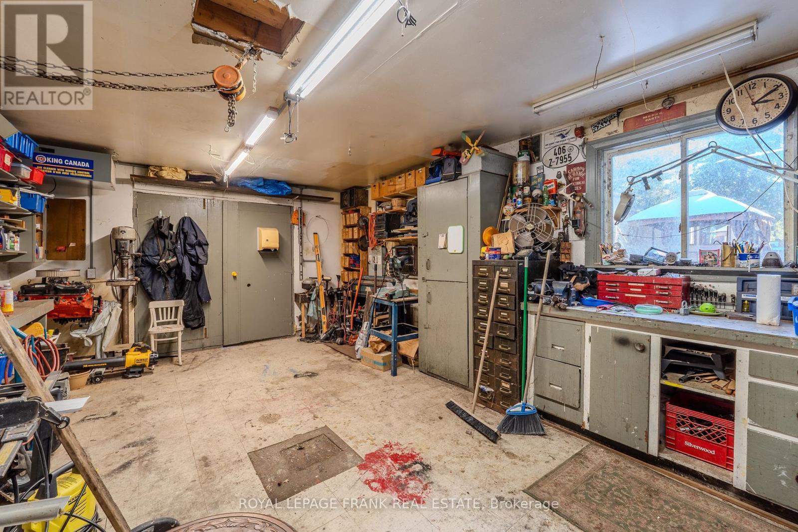 












2304 OLD NORWOOD ROAD

,
Otonabee-South Monaghan,




Ontario
K9J0G6

