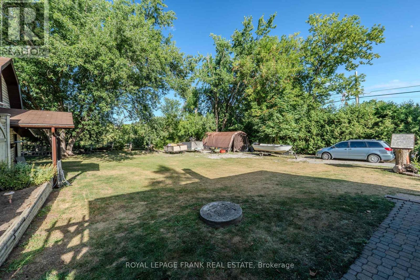 












2304 OLD NORWOOD ROAD

,
Otonabee-South Monaghan,




Ontario
K9J0G6

