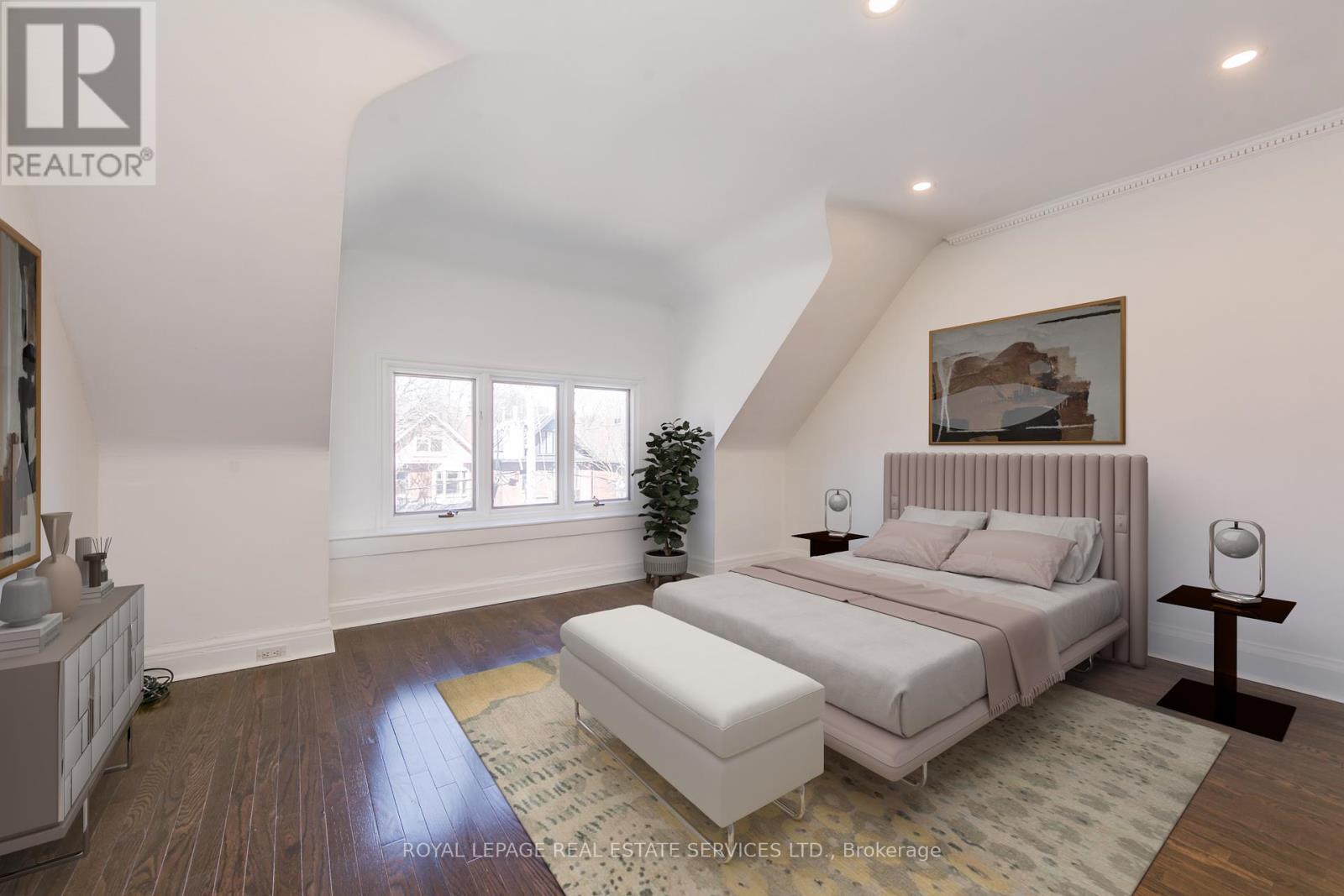 












59 DUPONT STREET

,
Toronto,




Ontario
M5R1V3

