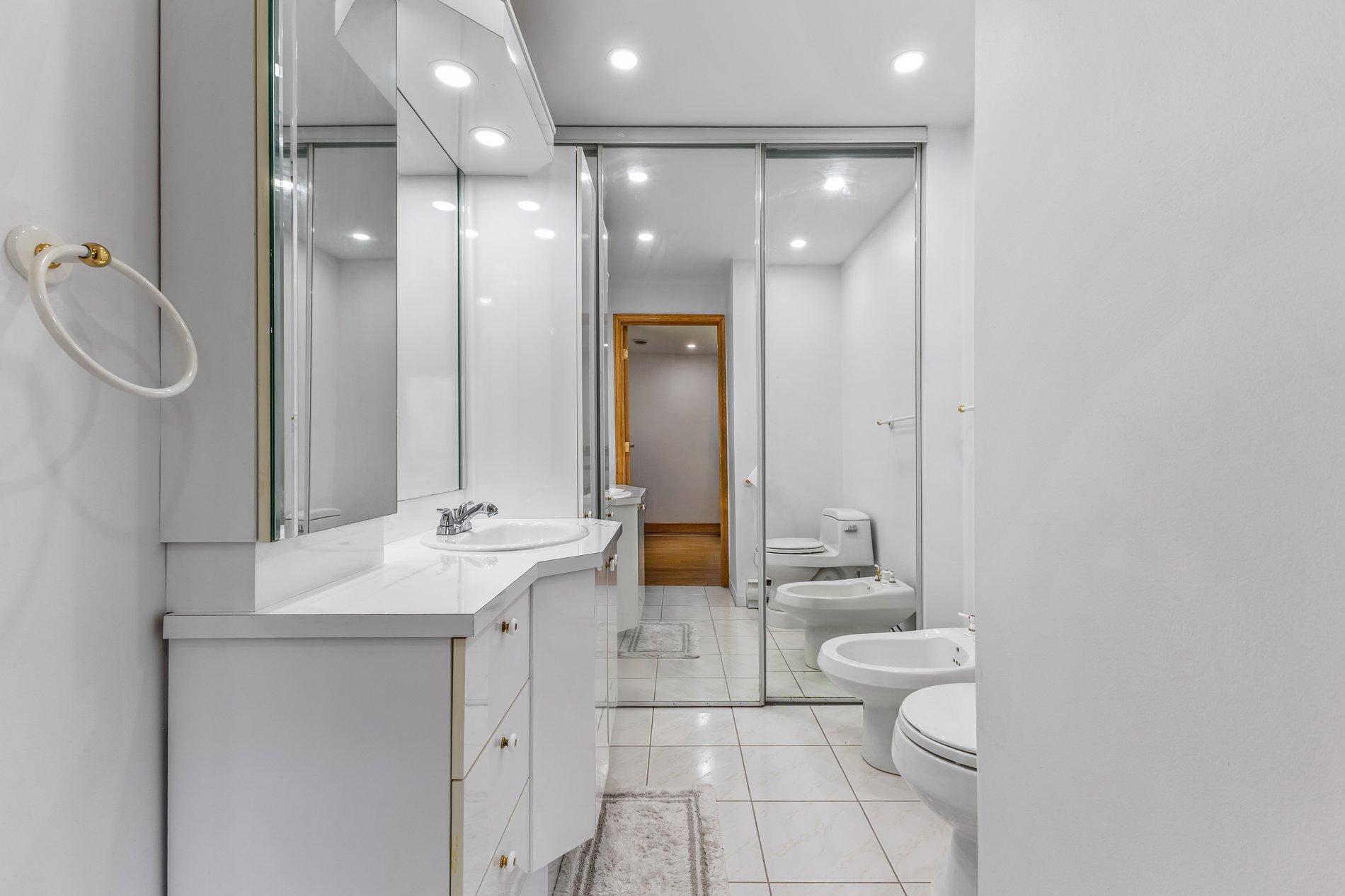









679


Boul. des Mille-Îles

,
Laval (Auteuil),




QC
H7J1A9

