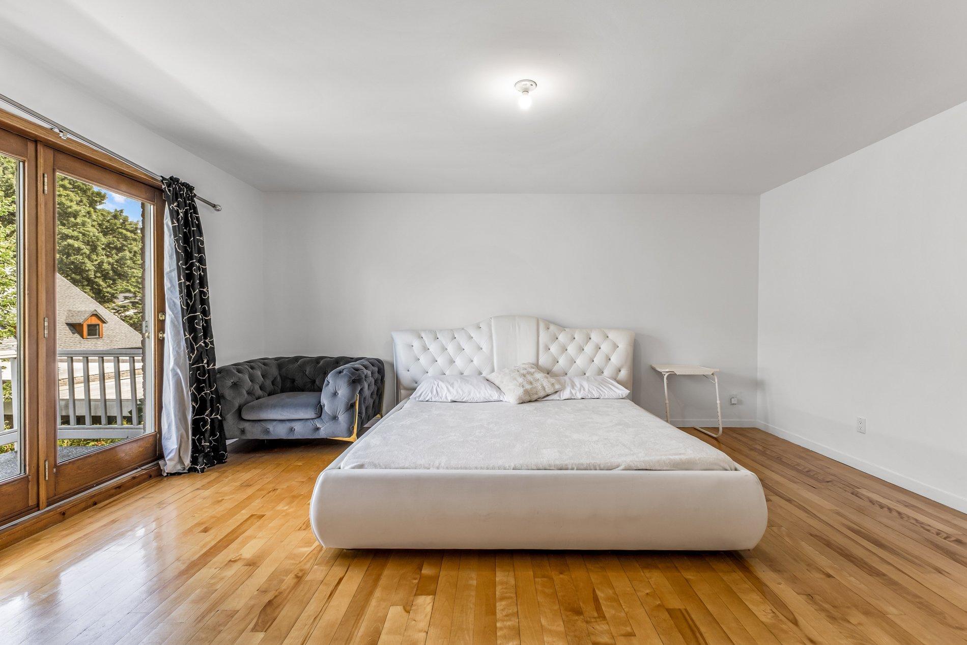 









679


Boul. des Mille-Îles

,
Laval (Auteuil),




QC
H7J1A9

