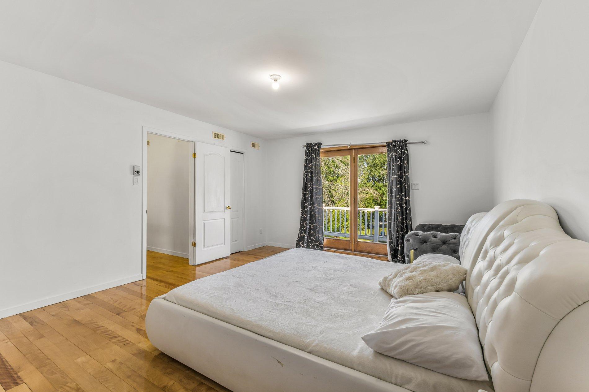 









679


Boul. des Mille-Îles

,
Laval (Auteuil),




QC
H7J1A9

