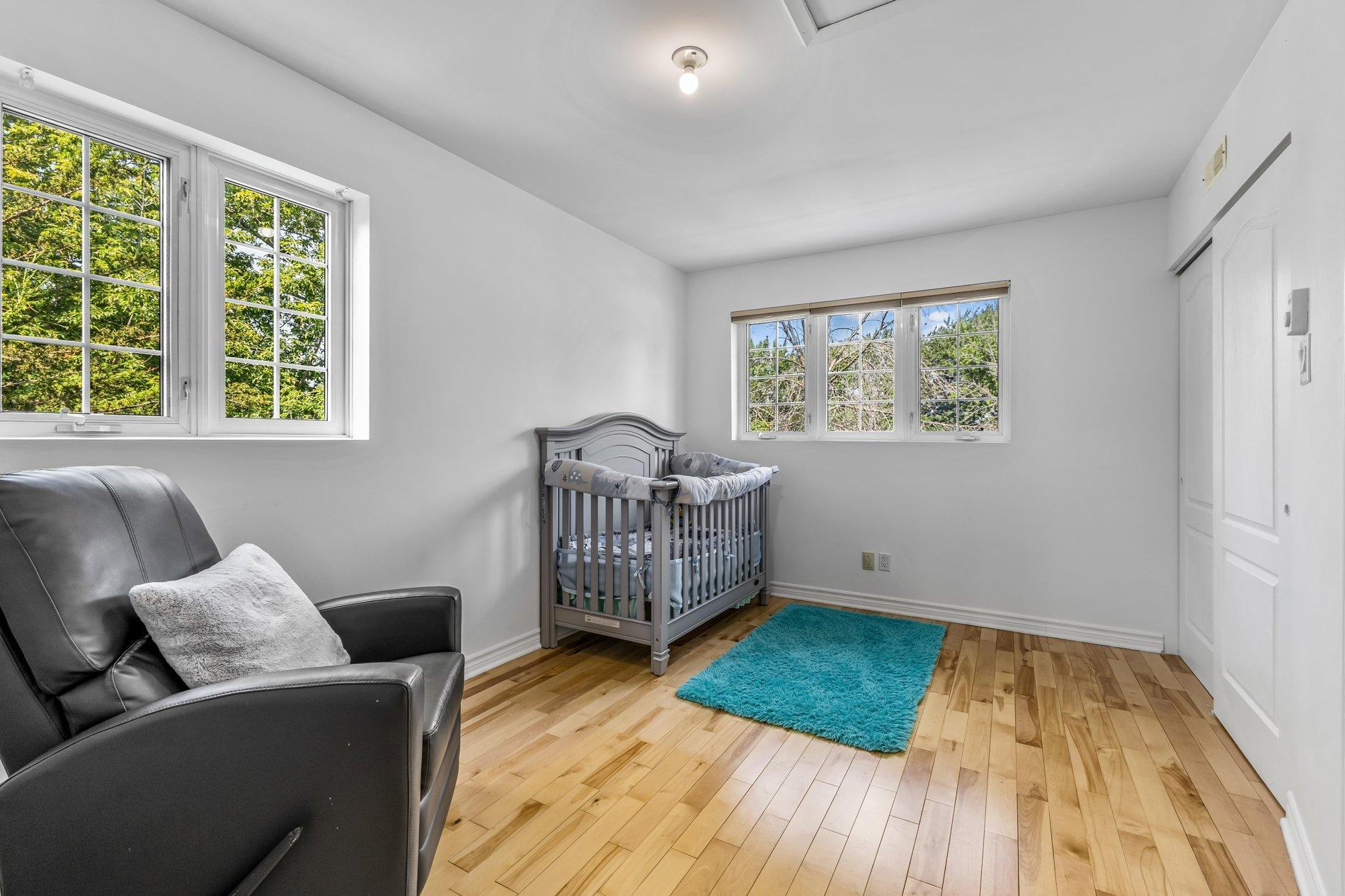 









679


Boul. des Mille-Îles

,
Laval (Auteuil),




QC
H7J1A9

