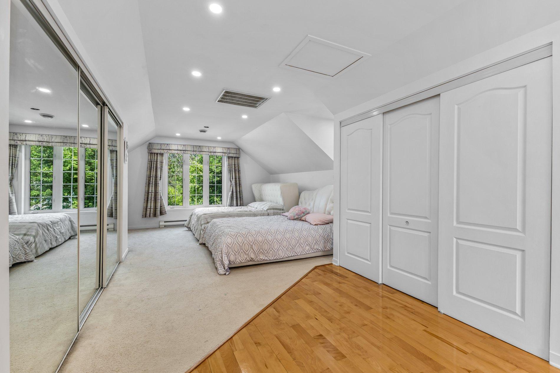 









679


Boul. des Mille-Îles

,
Laval (Auteuil),




QC
H7J1A9

