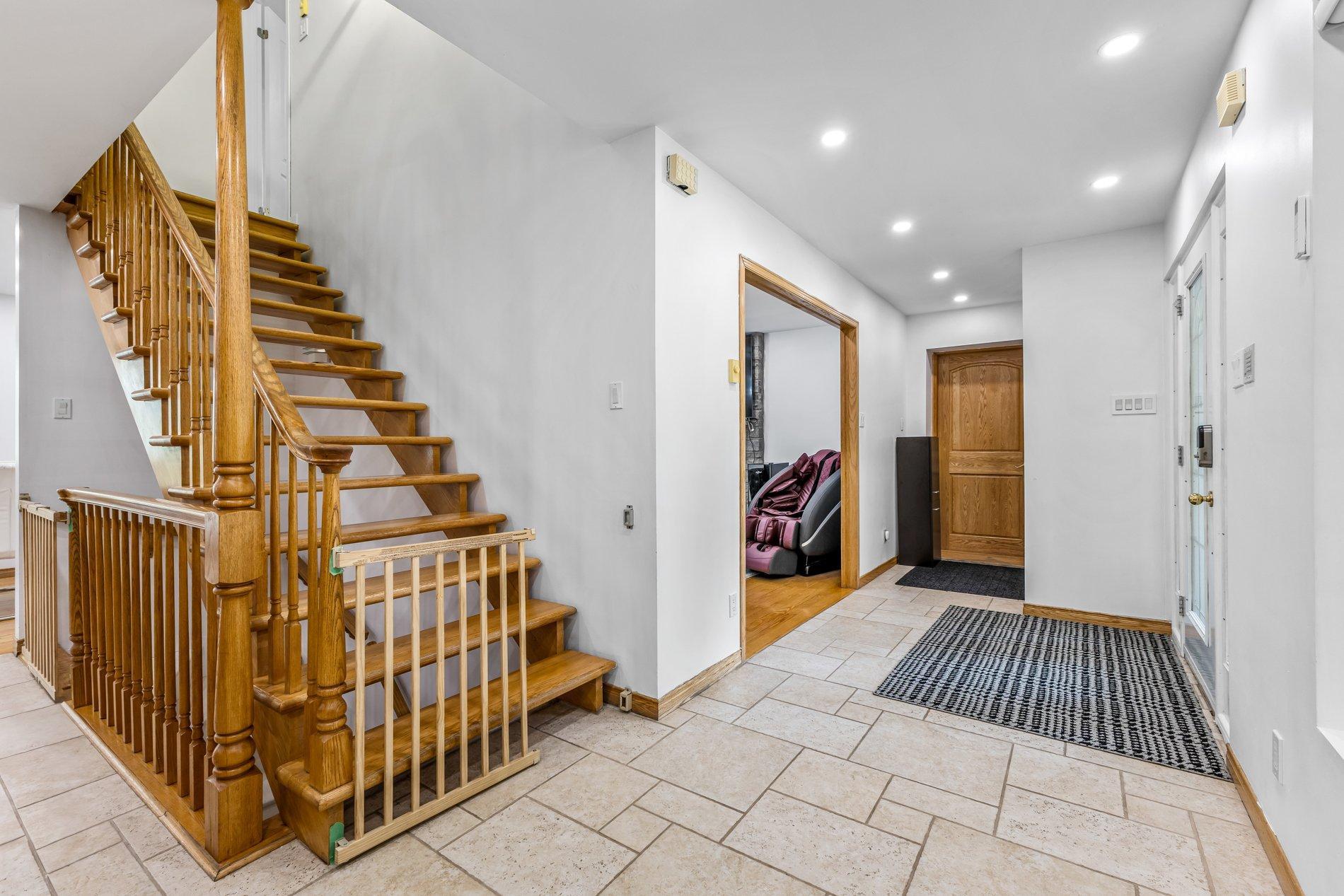 









679


Boul. des Mille-Îles

,
Laval (Auteuil),




QC
H7J1A9

