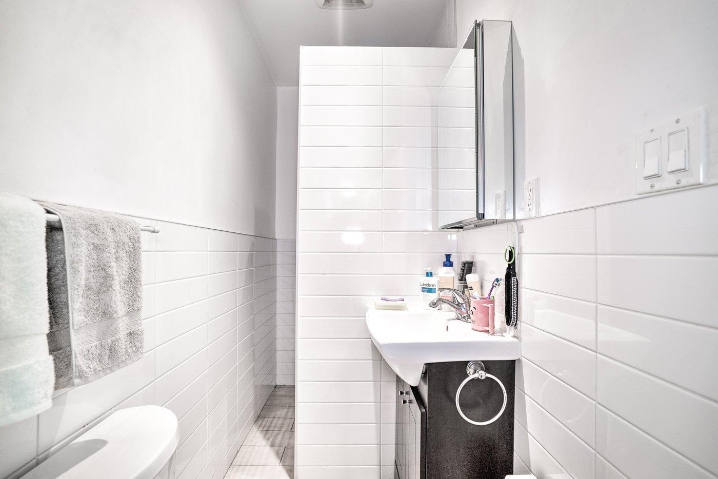 









5436


14e Avenue

,
Montréal (Rosemont/La Petite-Patrie),




QC
H1X2W2

