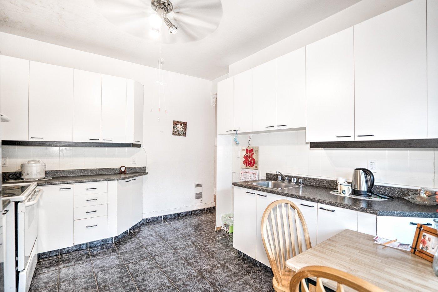 









5436


14e Avenue

,
Montréal (Rosemont/La Petite-Patrie),




QC
H1X2W2

