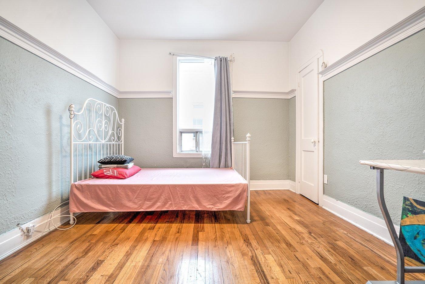 









5436


14e Avenue

,
Montréal (Rosemont/La Petite-Patrie),




QC
H1X2W2

