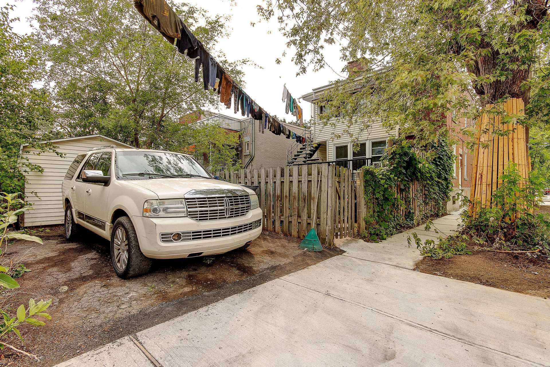 









8660

 - 8662


Rue Tellier

,
Montréal (Mercier/Hochelaga-Maisonneuve),




QC
H1L3A7

