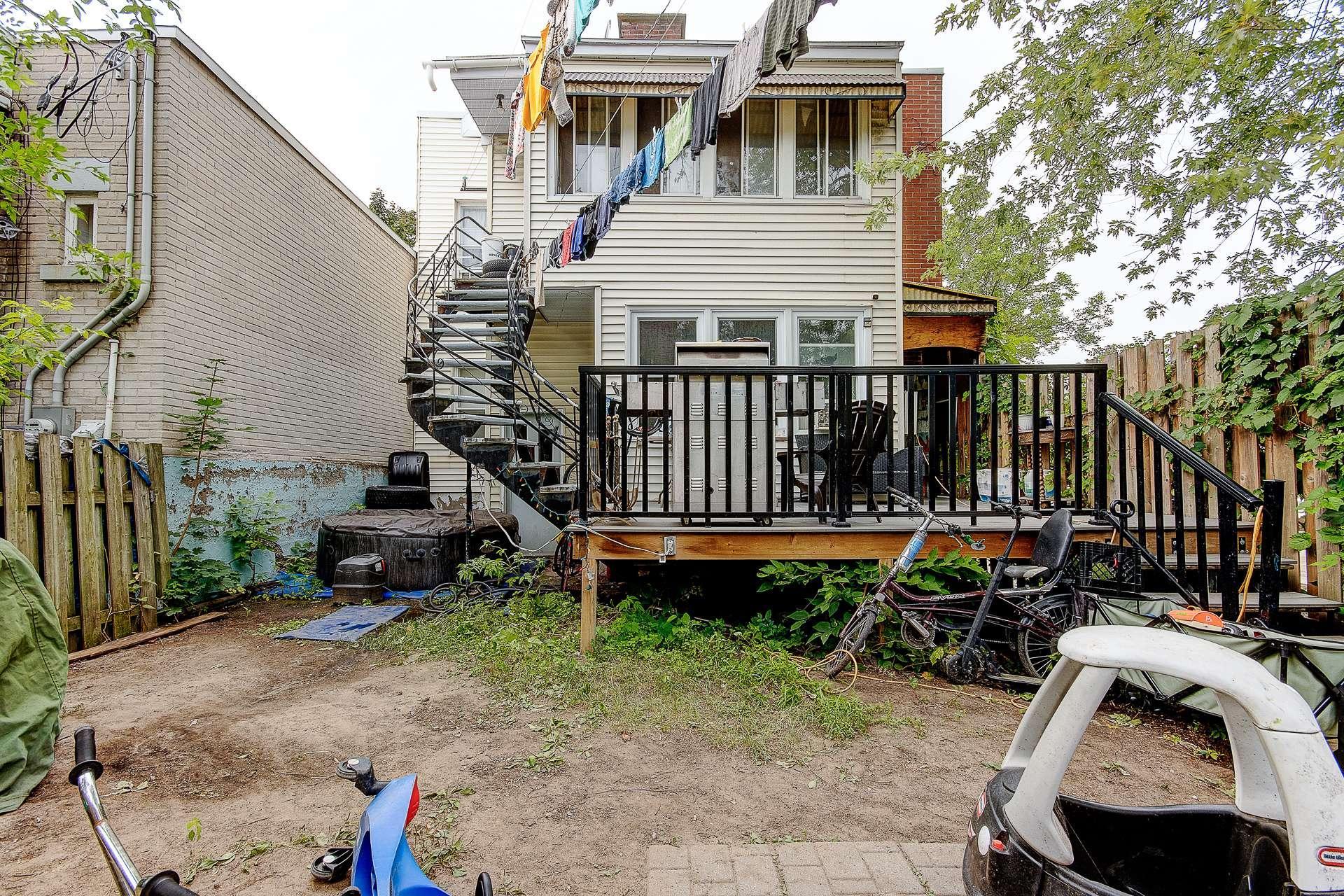 









8660

 - 8662


Rue Tellier

,
Montréal (Mercier/Hochelaga-Maisonneuve),




QC
H1L3A7

