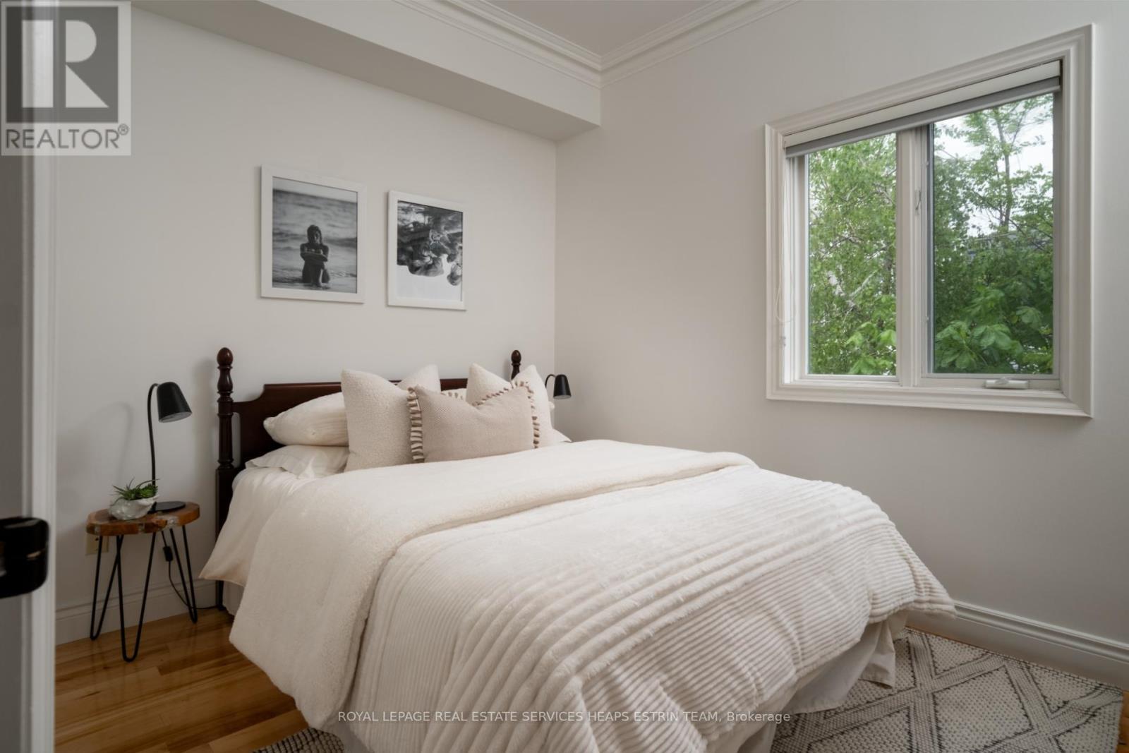 












9 GANGE AVENUE

,
Toronto,




Ontario
M4V2B4

