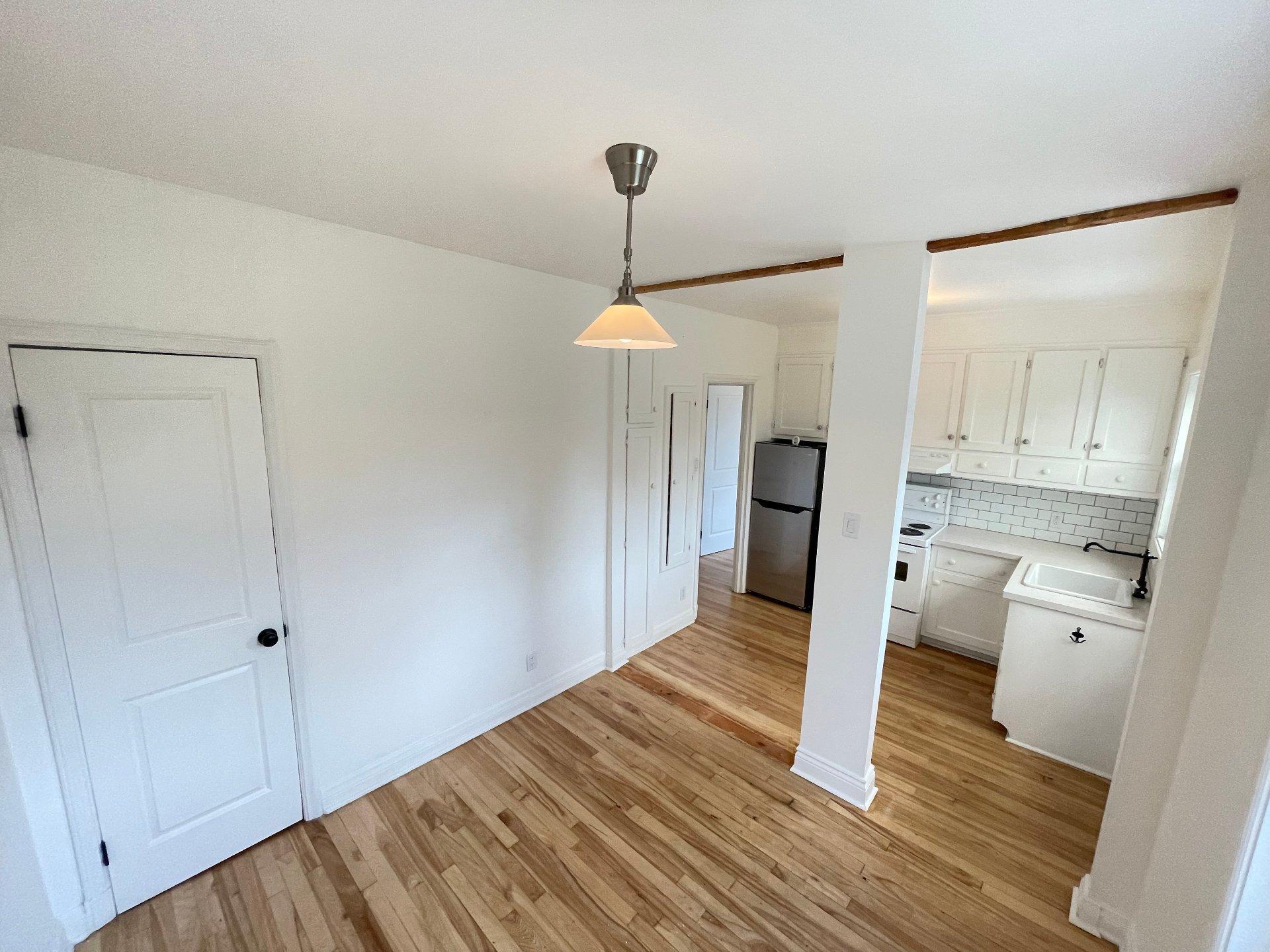 









310


Av. Westminster N.

,
Montréal-Ouest,




QC
H4X1Z7


