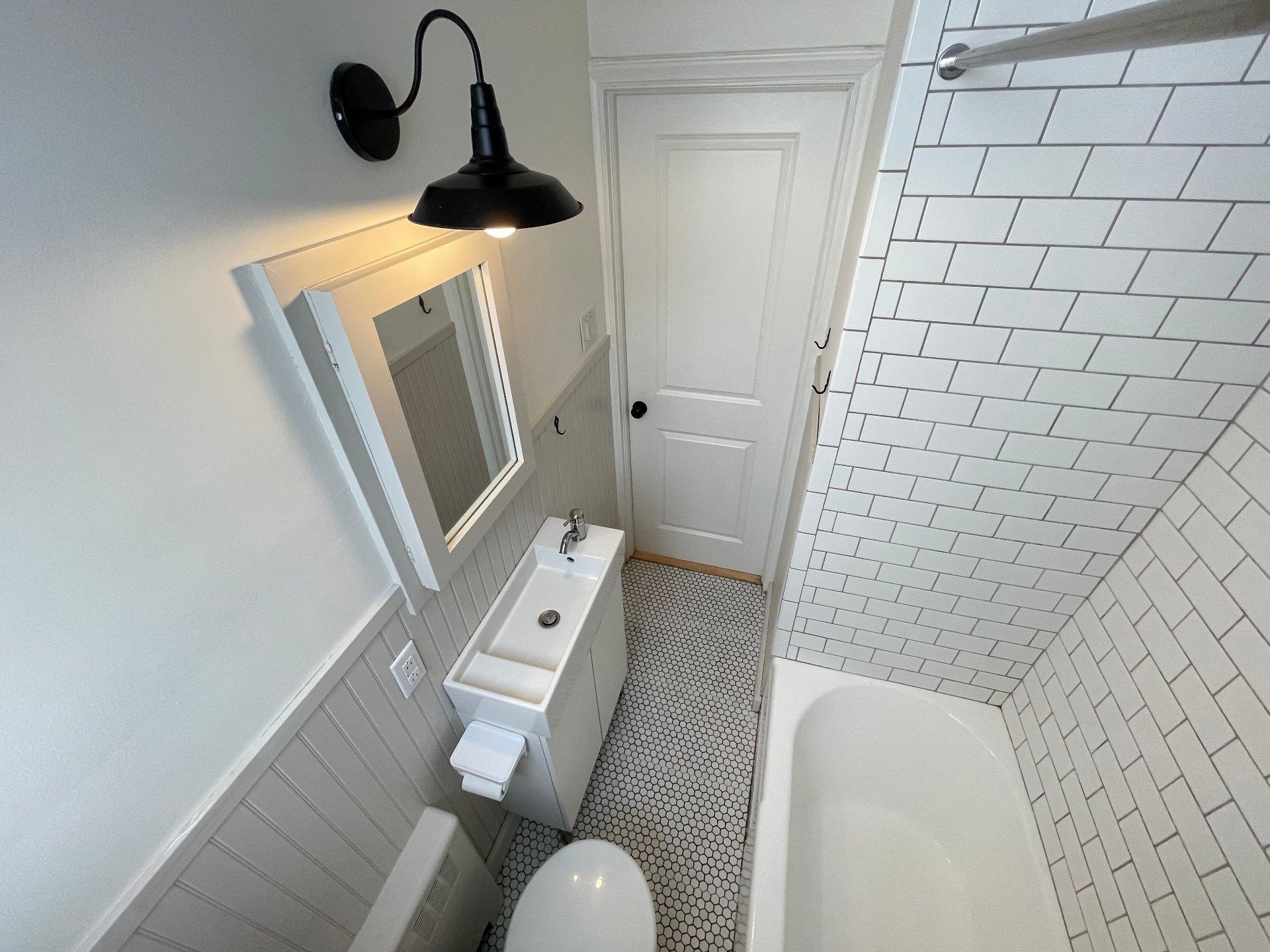 









310


Av. Westminster N.

,
Montréal-Ouest,




QC
H4X1Z7

