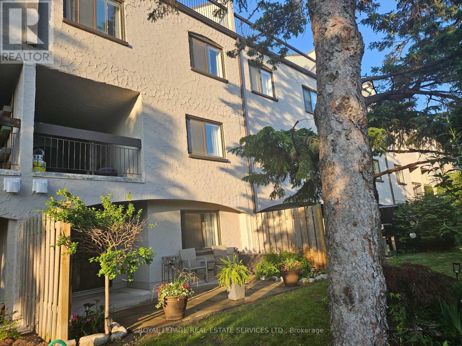 












5 - 1008 FALGARWOOD DRIVE

,
Oakville,




Ontario
L6H2P5


