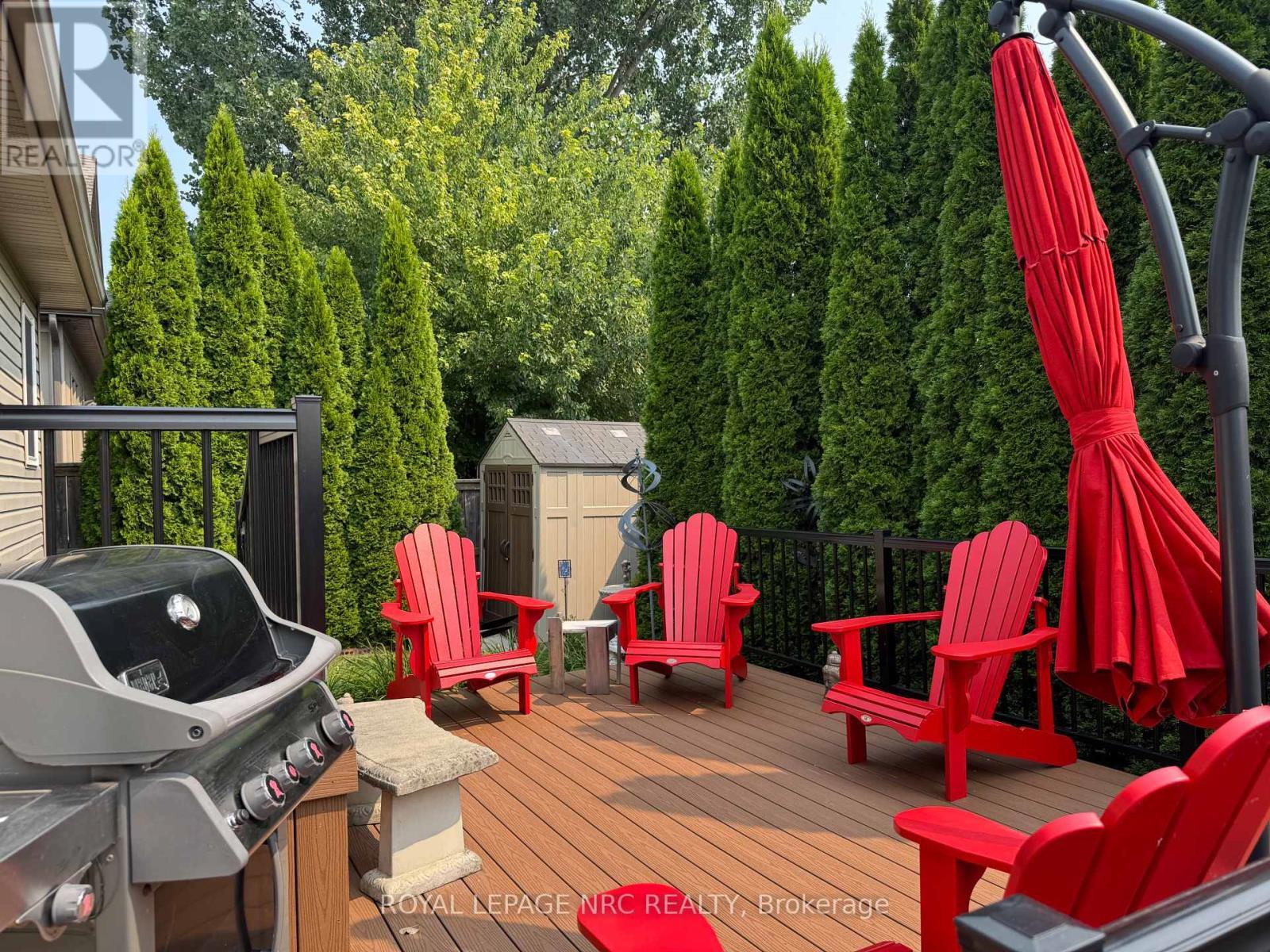 












70 PARKSIDE DRIVE

,
St. Catharines (Port Weller),




Ontario
L2M0B2

