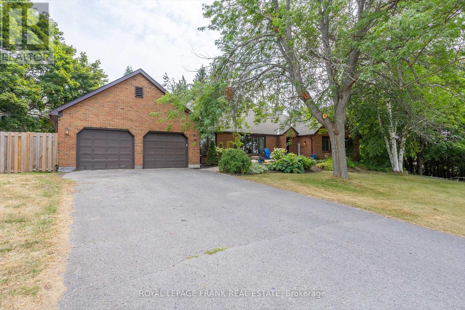












1887 CAMPBELL AVENUE

,
Cavan Monaghan (Cavan-Monaghan),




Ontario
K9J0E5

