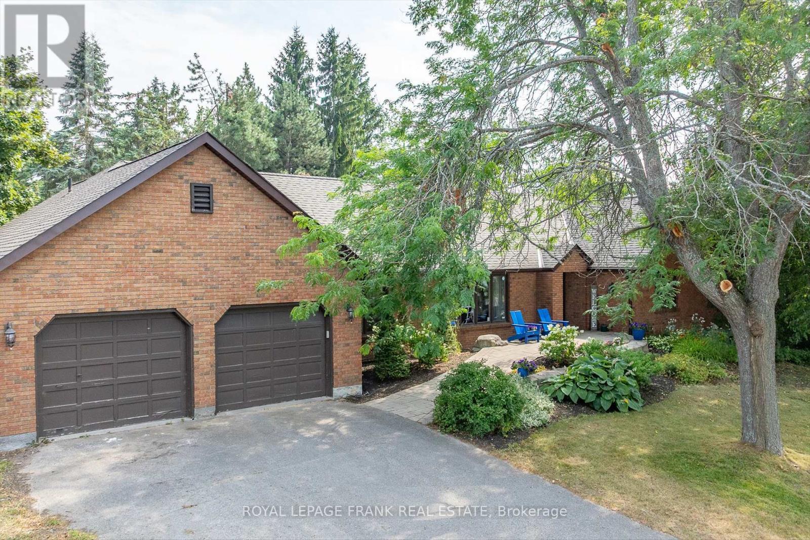 












1887 CAMPBELL AVENUE

,
Cavan Monaghan (Cavan-Monaghan),




Ontario
K9J0E5

