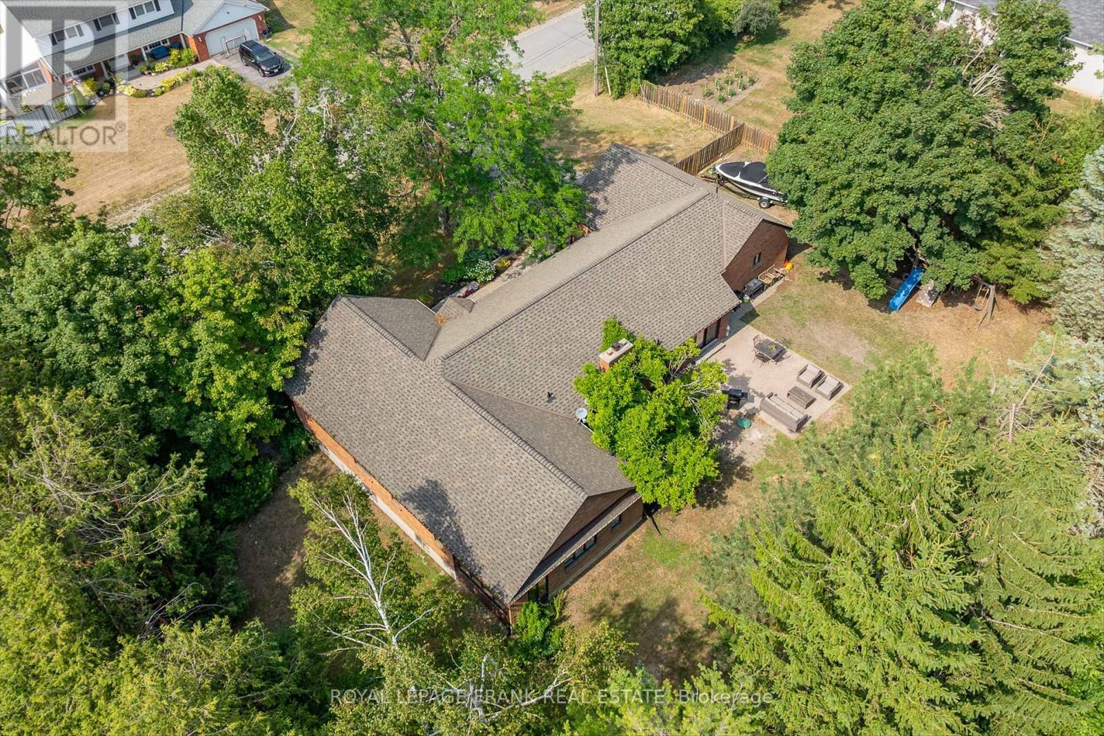 












1887 CAMPBELL AVENUE

,
Cavan Monaghan (Cavan-Monaghan),




Ontario
K9J0E5

