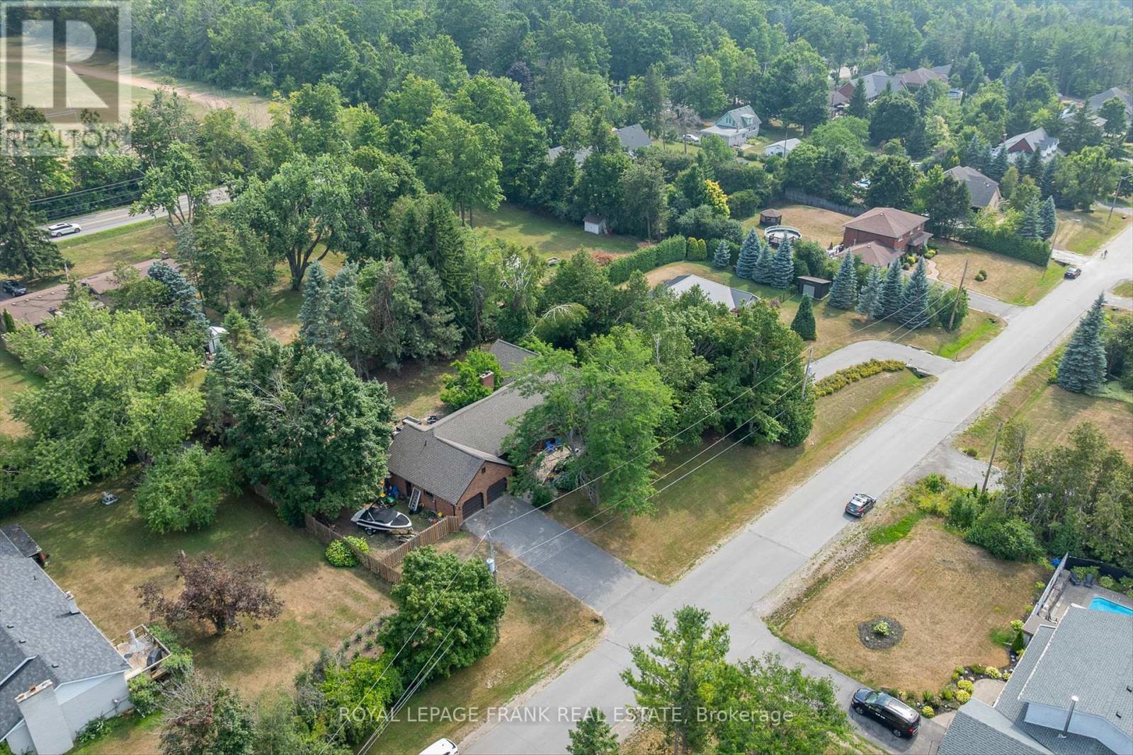 












1887 CAMPBELL AVENUE

,
Cavan Monaghan (Cavan-Monaghan),




Ontario
K9J0E5

