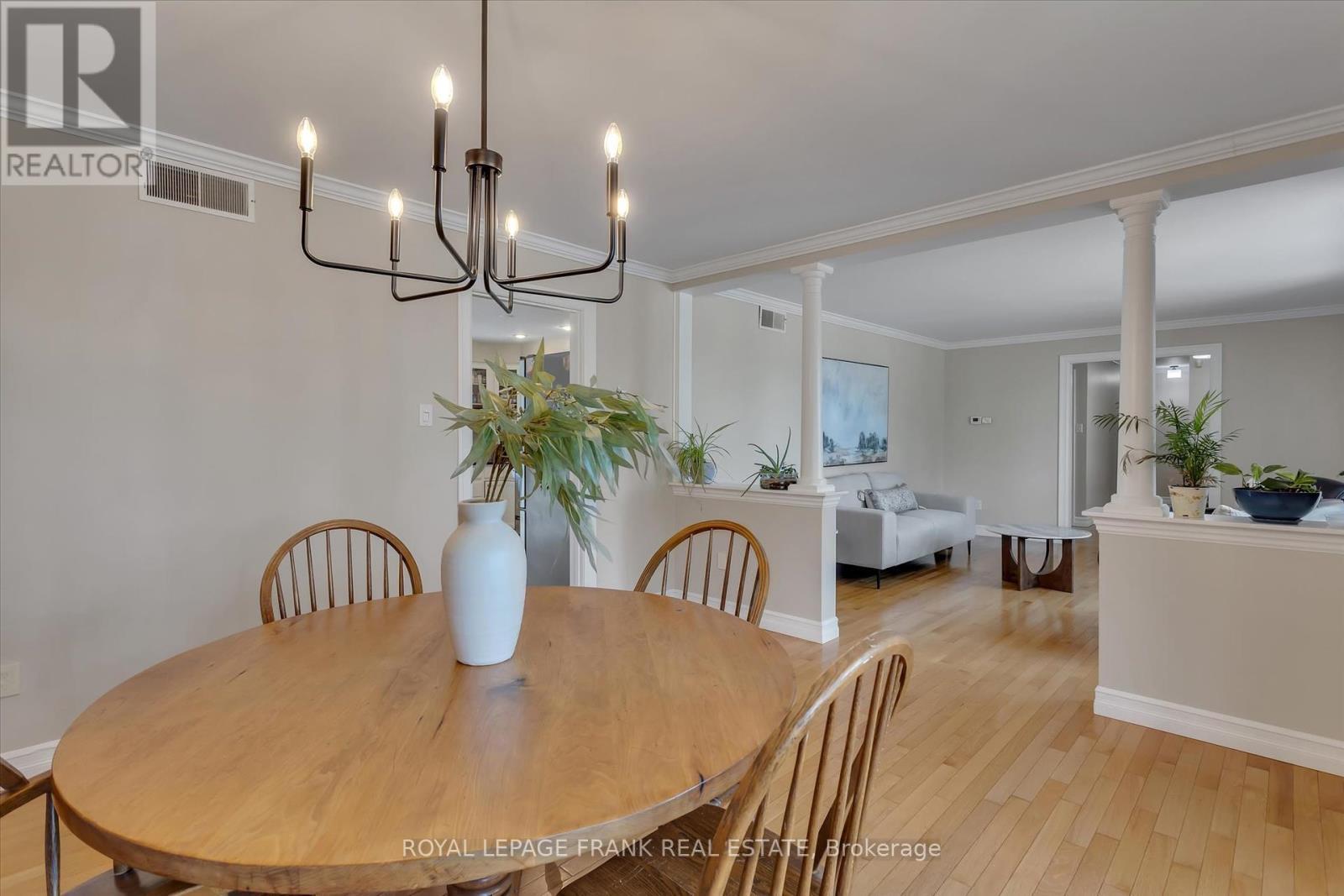 












1887 CAMPBELL AVENUE

,
Cavan Monaghan (Cavan-Monaghan),




Ontario
K9J0E5

