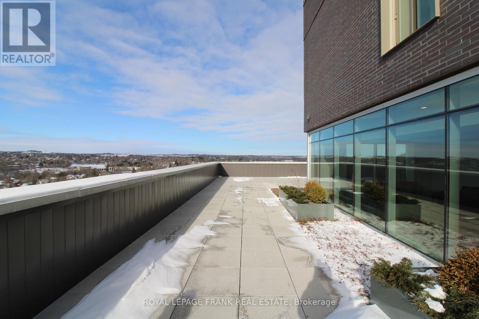 












805 - 195 HUNTER STREET E

,
Peterborough East (Central),




Ontario
K9H1G9

