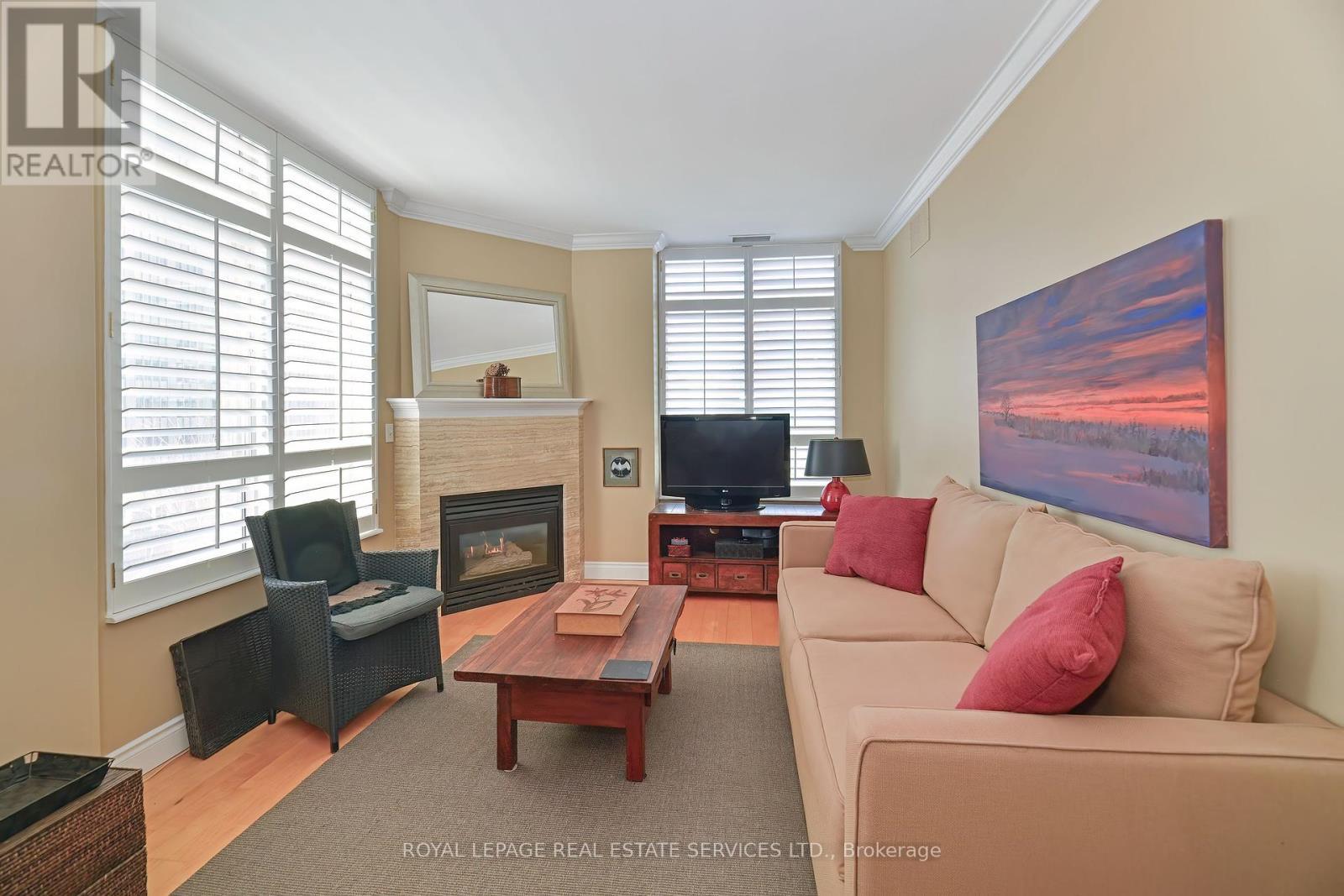 












905 - 1 DEER PARK CRESCENT

,
Toronto,




Ontario
M4V3C4

