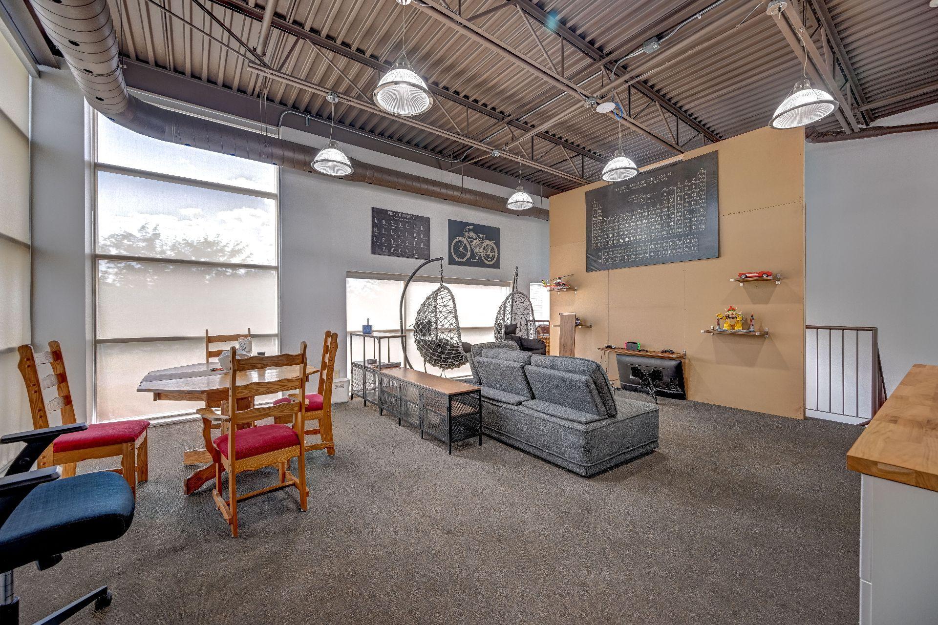 









10


Rue Gaston-Dumoulin

, 400,
Blainville,




QC
J7C0E6

