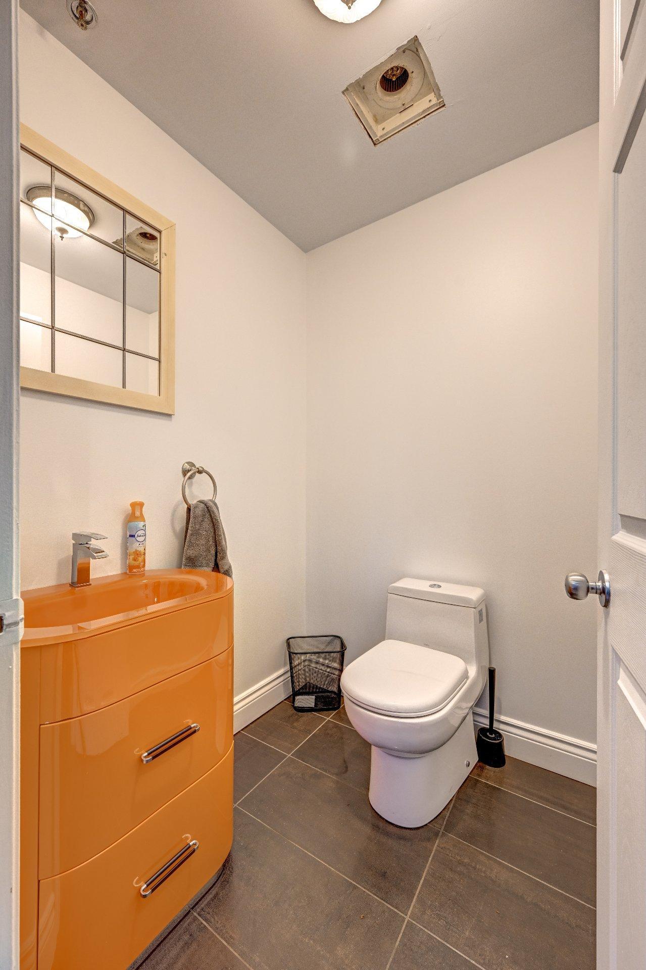 









10


Rue Gaston-Dumoulin

, 400,
Blainville,




QC
J7C0E6

