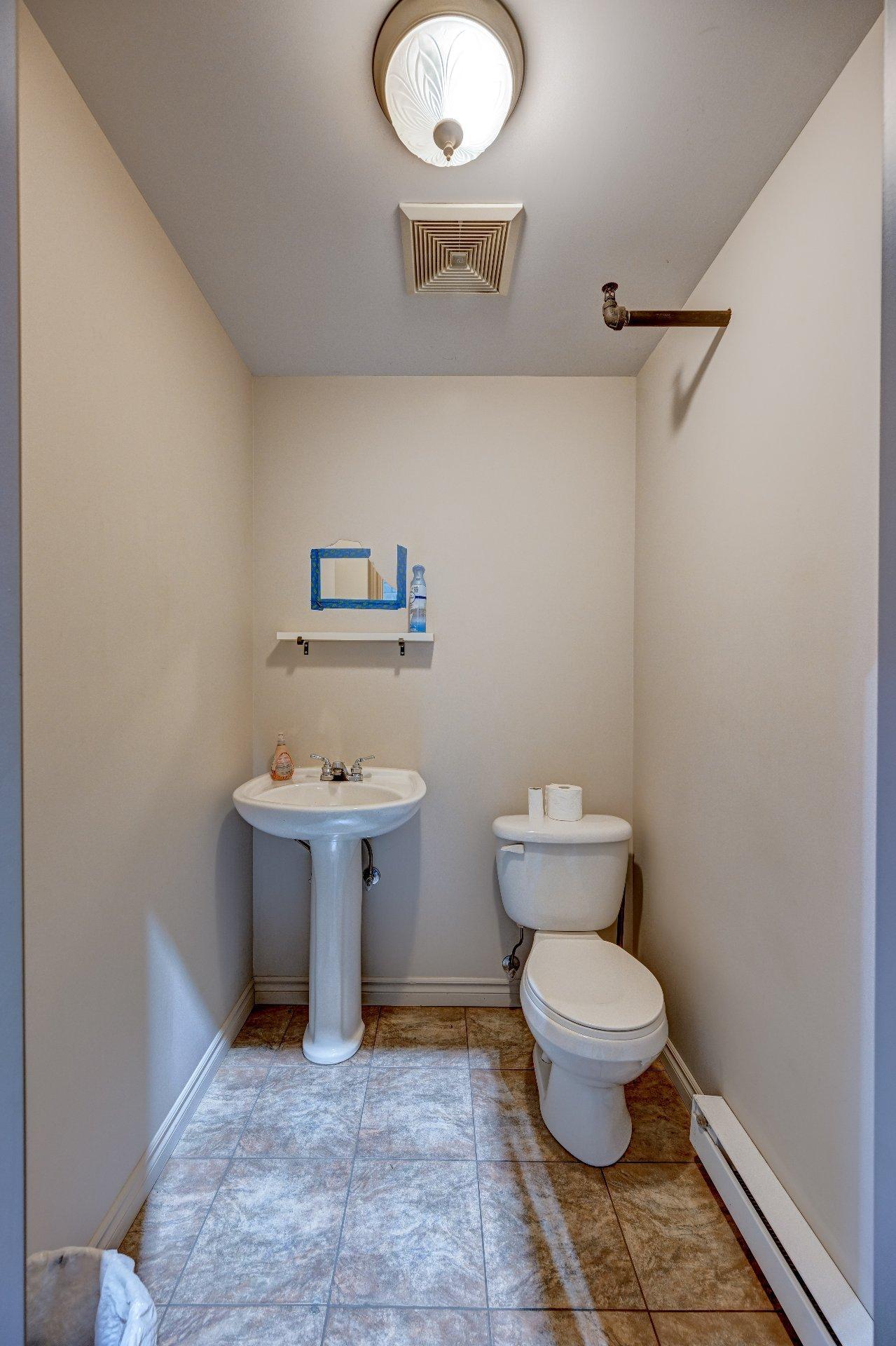 









10


Rue Gaston-Dumoulin

, 400,
Blainville,




QC
J7C0E6

