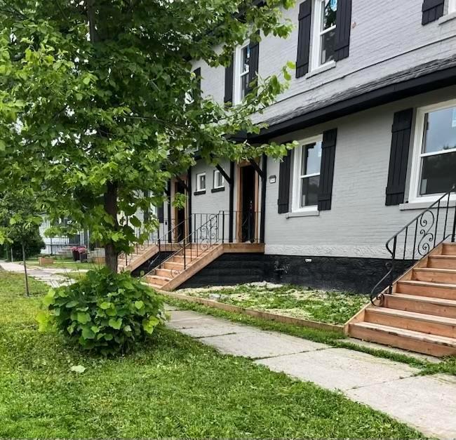 












350 Arnold Avenue

,
Winnipeg,




Manitoba
R3L0W7

