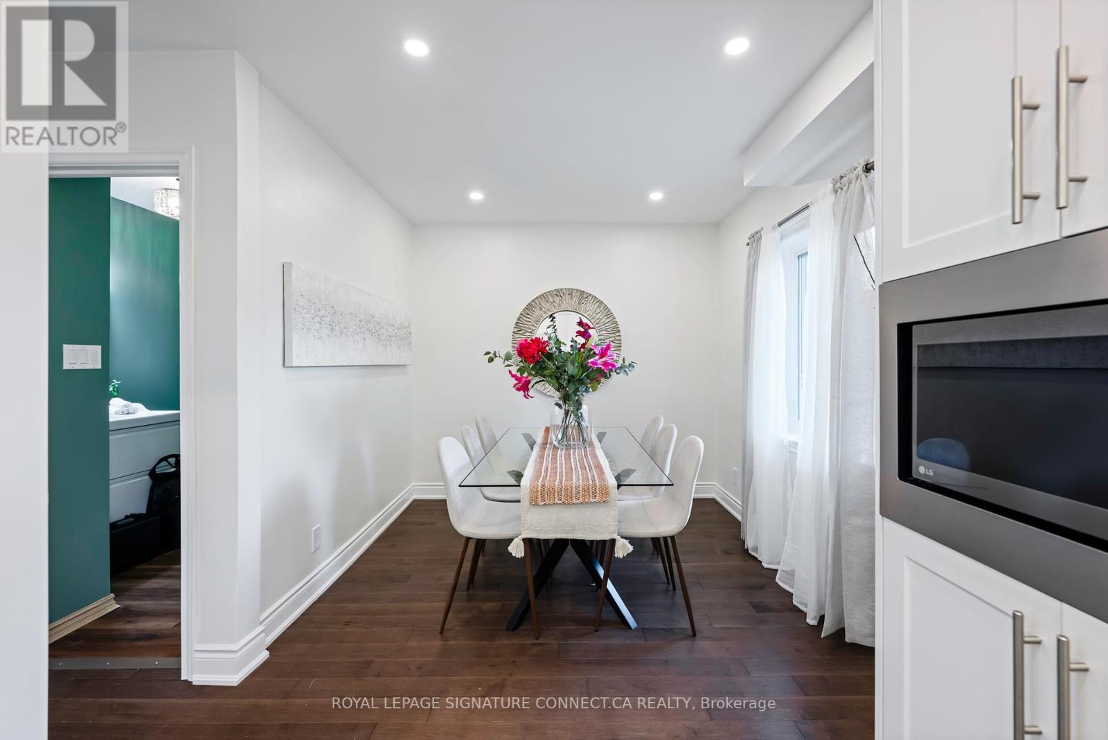












MAIN - 210 BETA STREET

,
Toronto,




Ontario
M8W4H6

