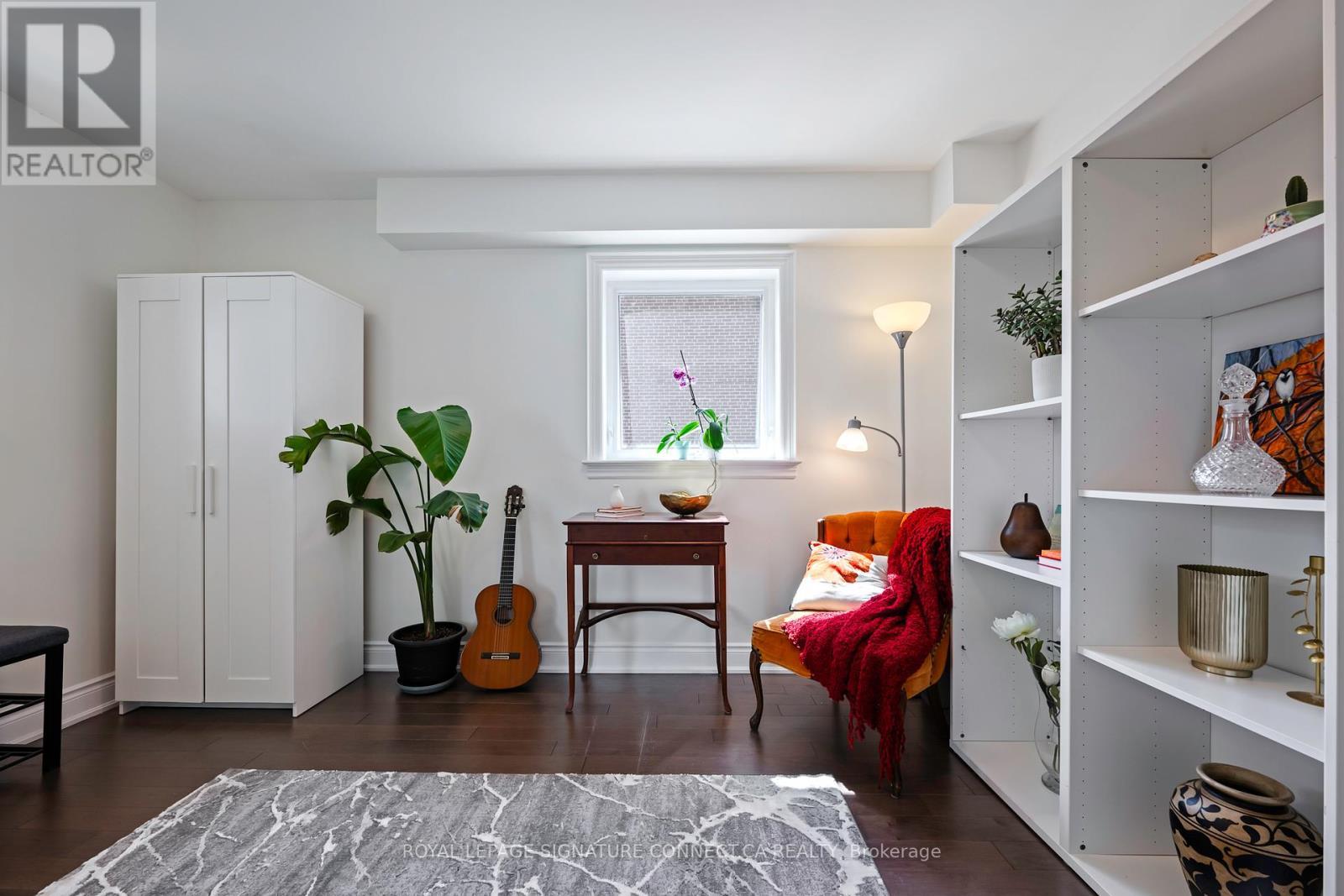 












MAIN - 210 BETA STREET

,
Toronto,




Ontario
M8W4H6


