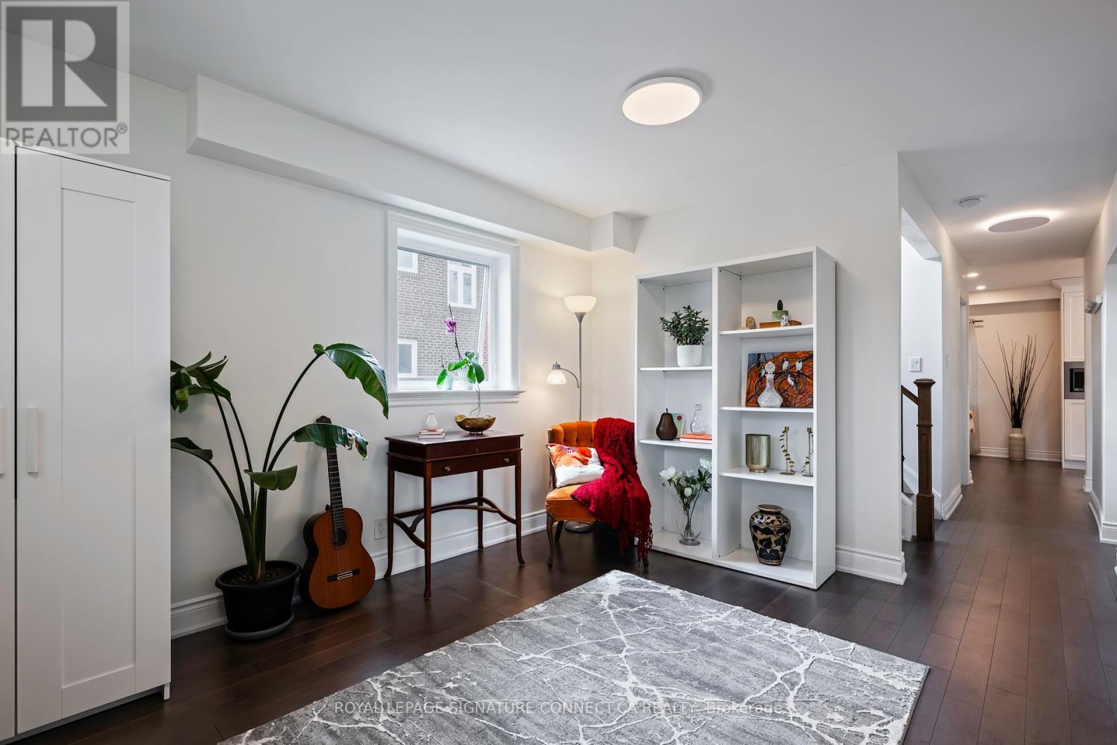 












MAIN - 210 BETA STREET

,
Toronto,




Ontario
M8W4H6

