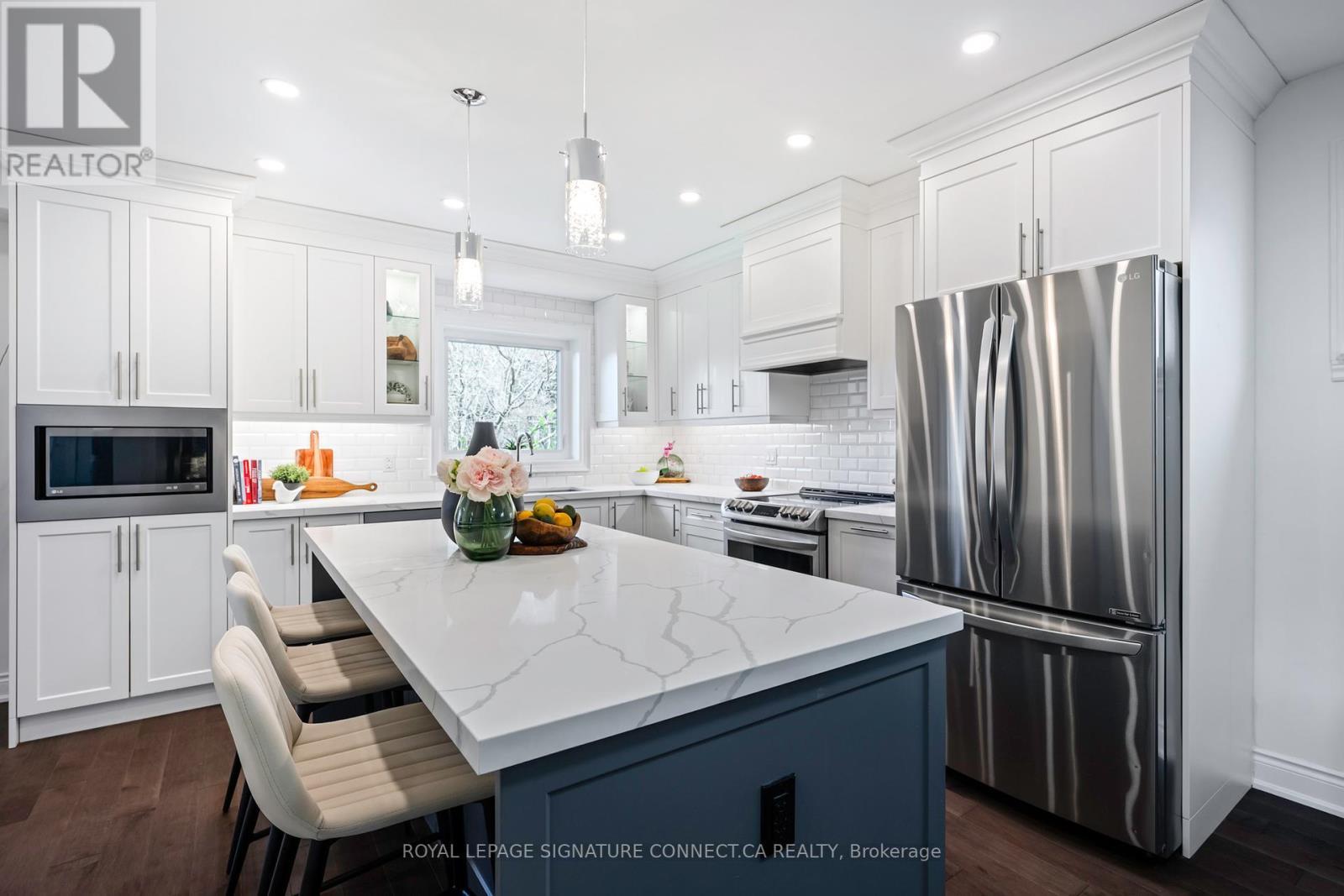 












MAIN - 210 BETA STREET

,
Toronto,




Ontario
M8W4H6

