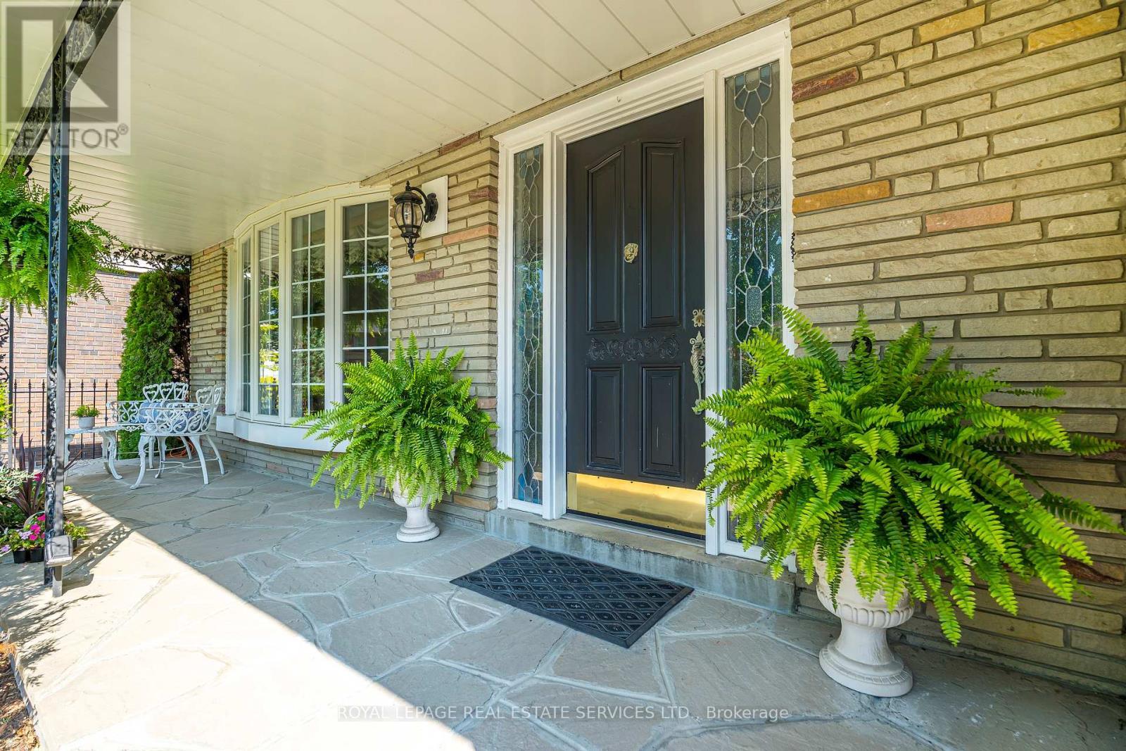 












36 COURTSFIELD CRESCENT

,
Toronto,




Ontario
M9A4S9

