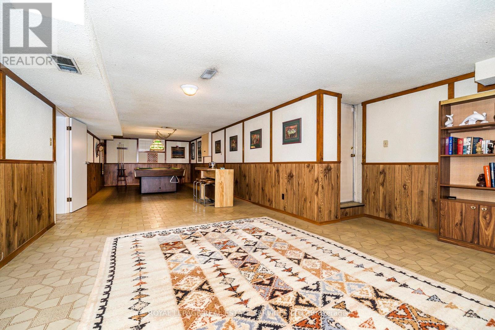 












36 COURTSFIELD CRESCENT

,
Toronto,




Ontario
M9A4S9

