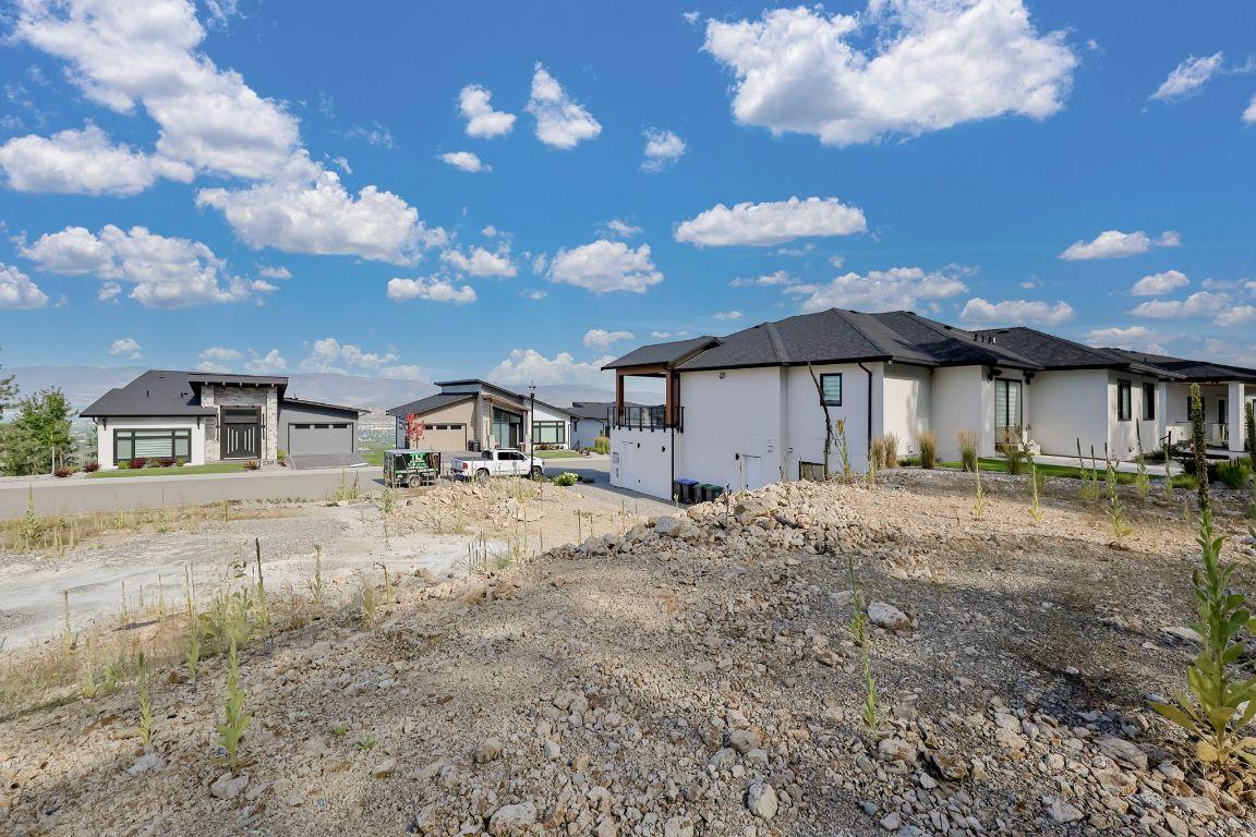 









2301


Lavetta

Drive,
Kelowna,







BC
V1P 1R3

