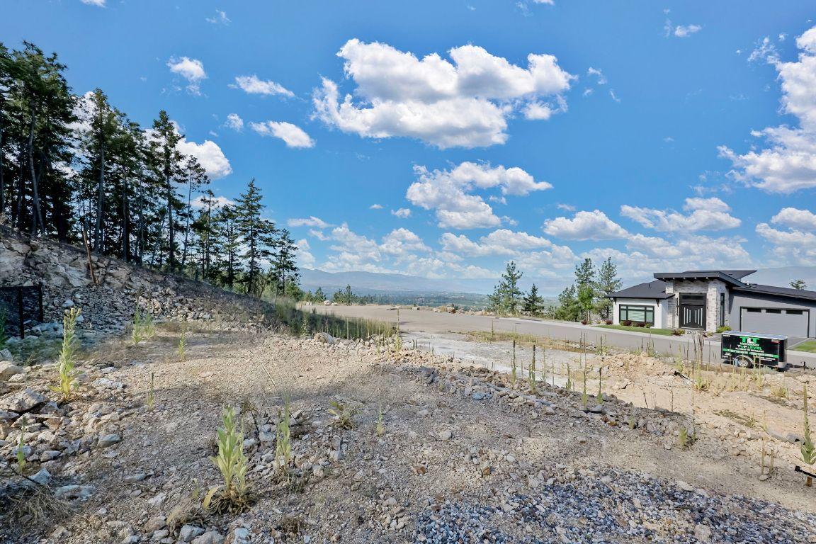 









2301


Lavetta

Drive,
Kelowna,







BC
V1P 1R3

