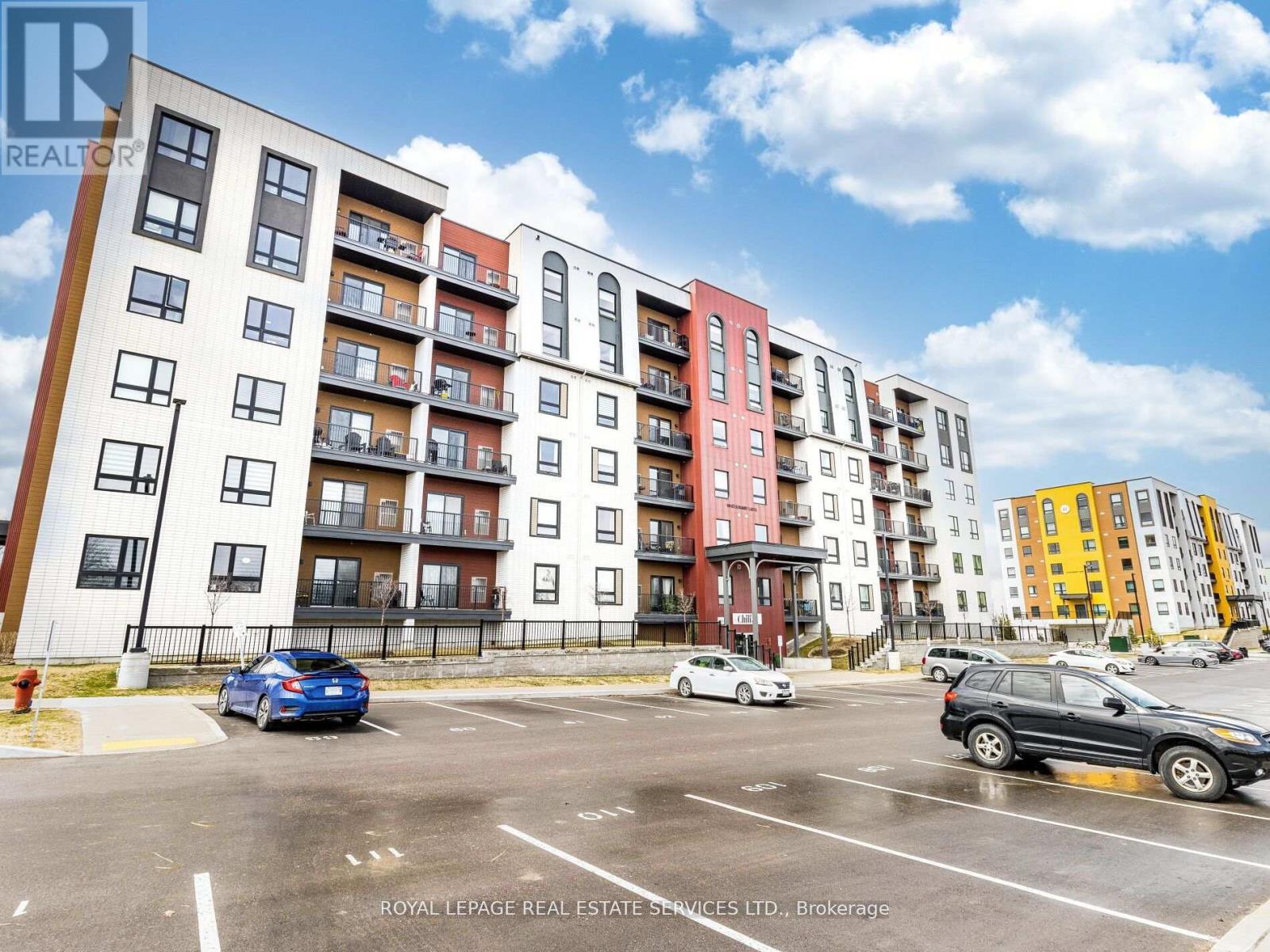 












211 - 10 CULINARY LANE

,
Barrie,




Ontario
L9J0K2

