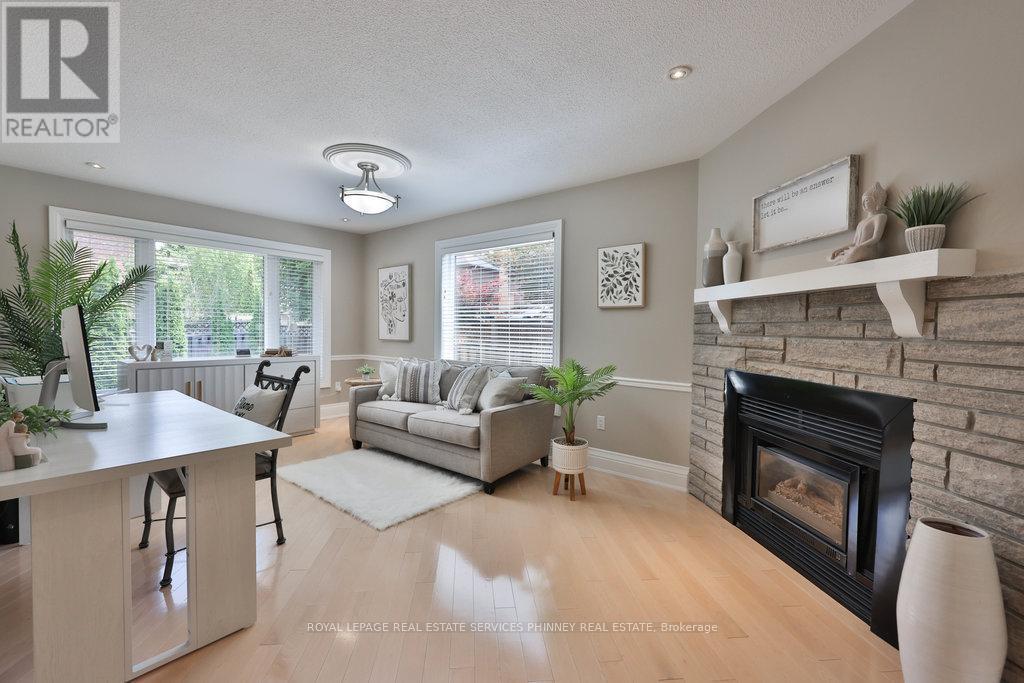 












1165 JEFF DRIVE

,
Oakville,




Ontario
L6J7N7

