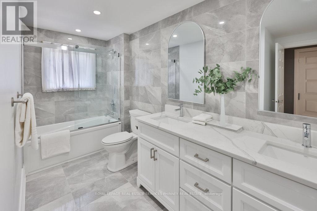 












1165 JEFF DRIVE

,
Oakville,




Ontario
L6J7N7

