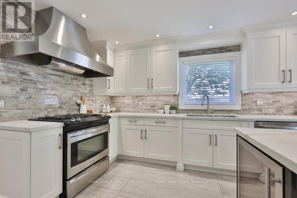 












1165 JEFF DRIVE

,
Oakville,




Ontario
L6J7N7

