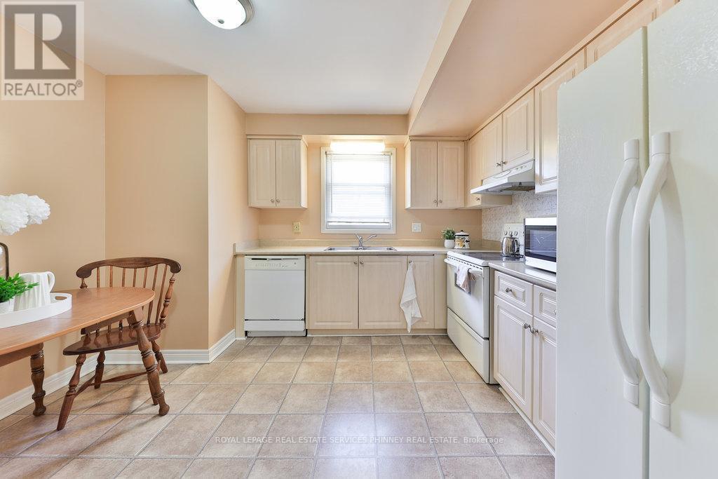 












2420 MAINROYAL STREET

,
Mississauga,




Ontario
L5L1C9


